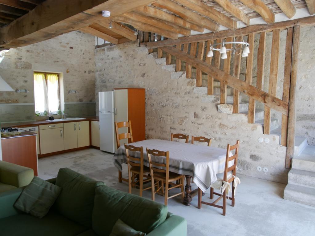 Gites De La Grande Ferme Avernes エクステリア 写真